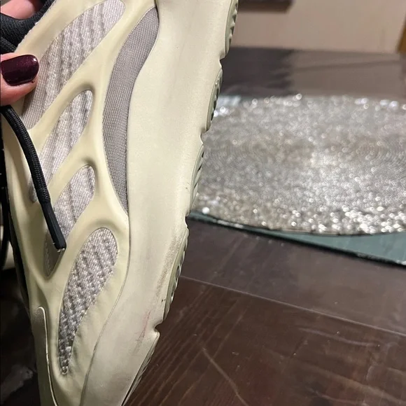 Adidas YEEZY 700 V3 Azael Black Mens Size 8 /Womens size 9 FW4980 - Picture 14 of 16